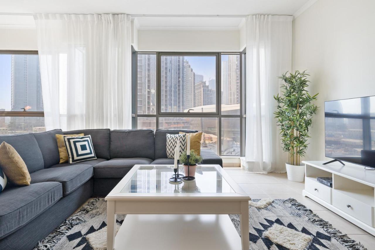 Stylish Apartment With Partial Burj Khalifa View Dubái Exterior foto
