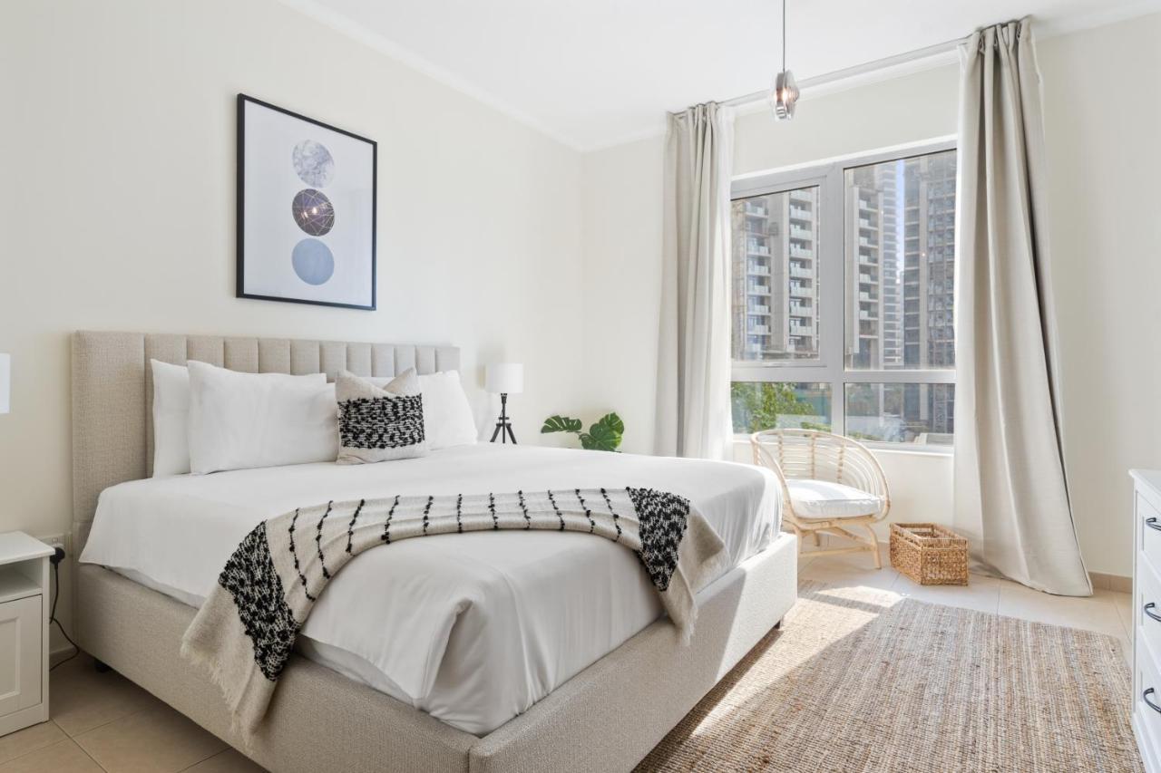 Stylish Apartment With Partial Burj Khalifa View Dubái Exterior foto